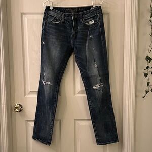 American Eagle Outfitters Women's Distressed Dark Blue Jeans